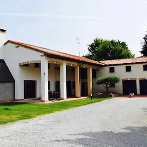 https://bed-and-breakfast-ca-pisani.hotelinveneto.com